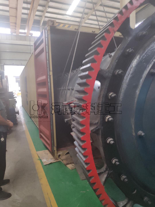 科索沃1.5米&times;4.5米的白灰球磨機